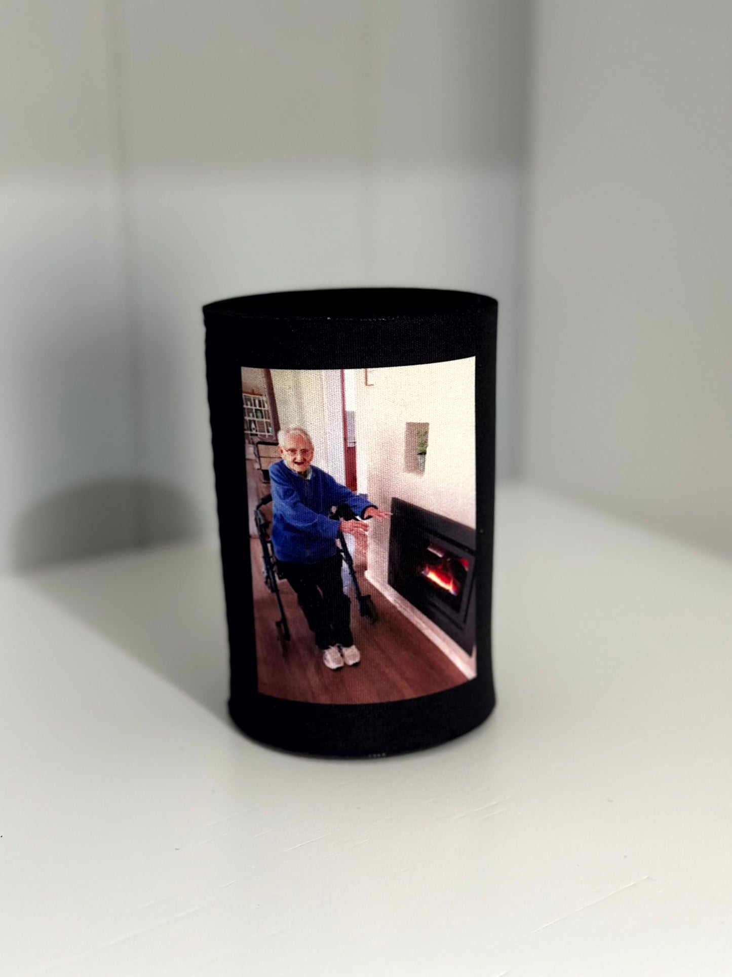 'Mantelpiece' stubby holder in black