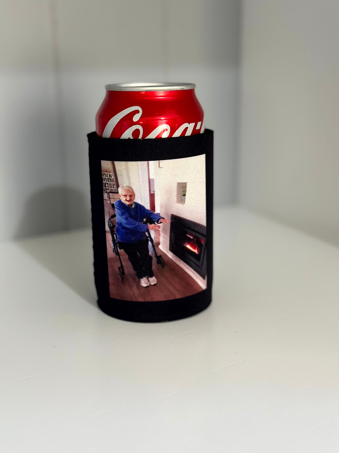 'Mantelpiece' stubby holder in black