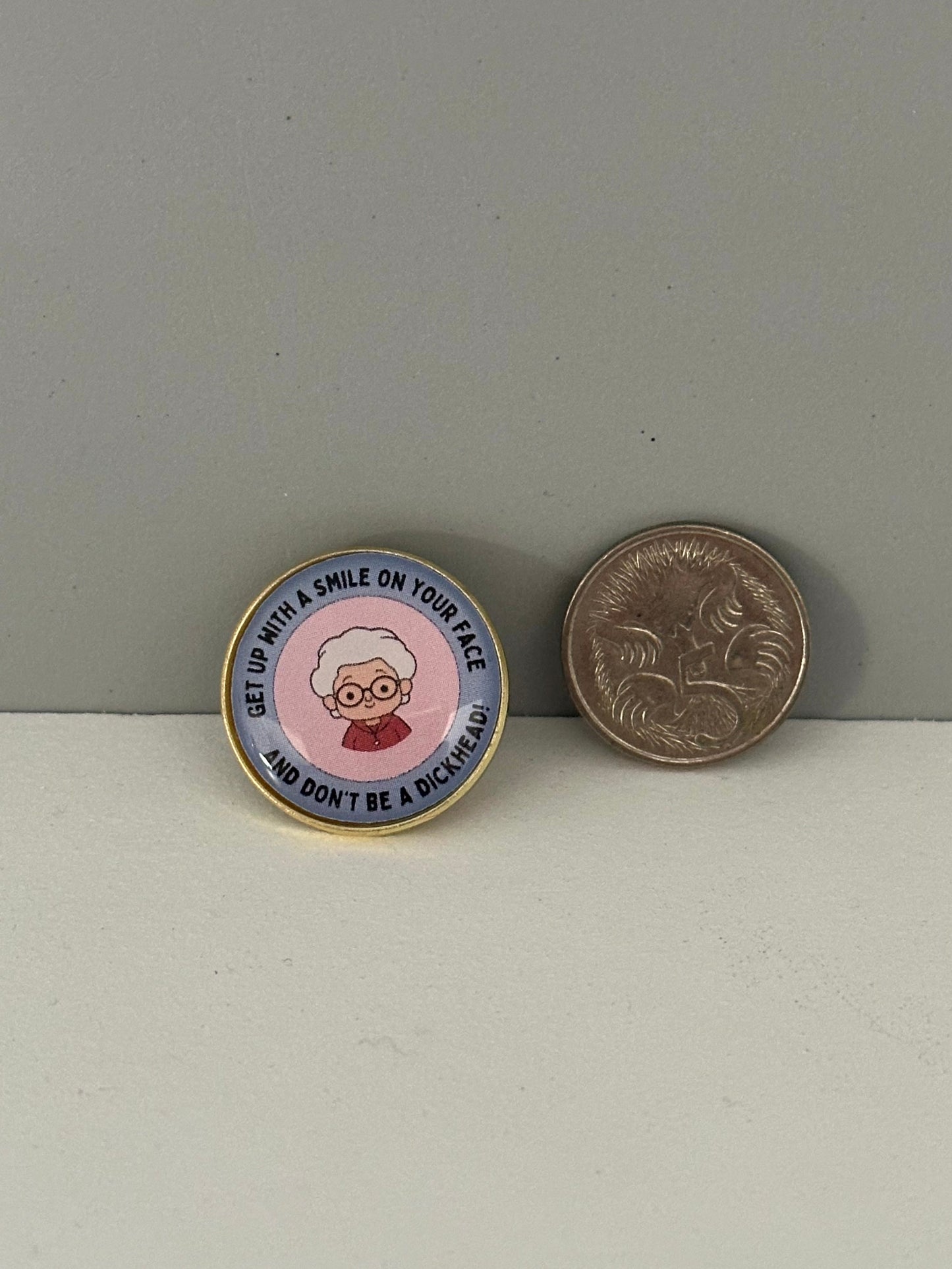 'Daffy' Lapel Pin in Blue